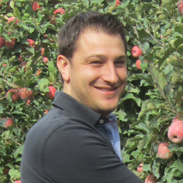 Sébastien, producteur de pommes en Provence
